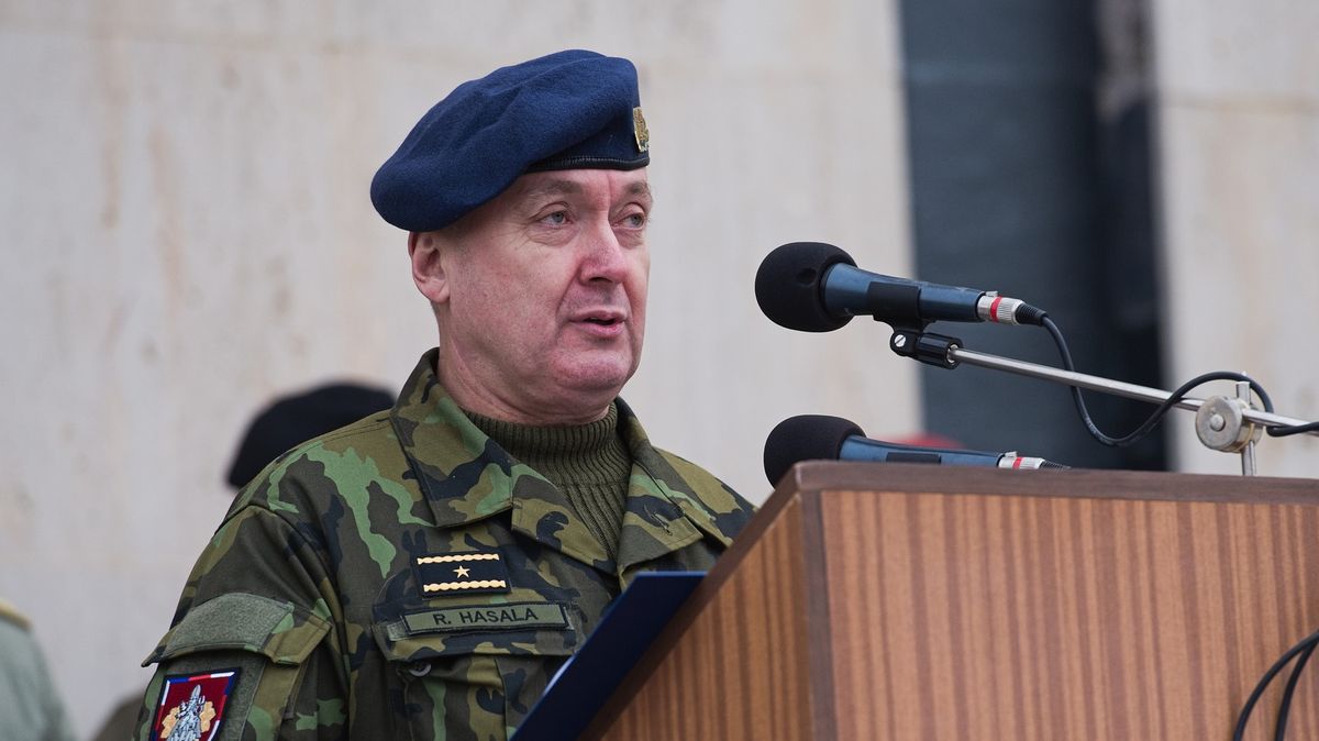 Náčelníkem vojenské kanceláře prezidenta Pavla bude generál Hasala